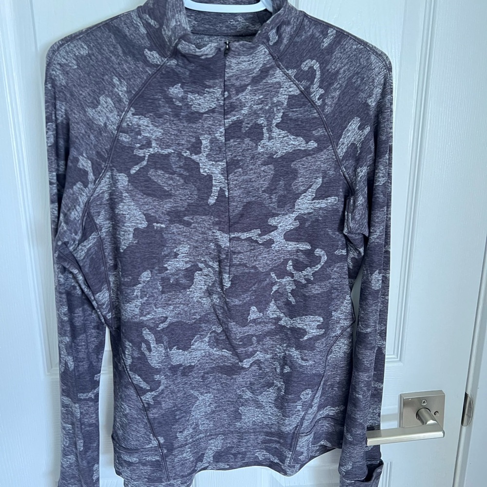 lululemon athletica 1/2 Zip Outrun the Elements SZ 8